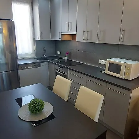 Viktoria Gold 2. Apartment Siofok
